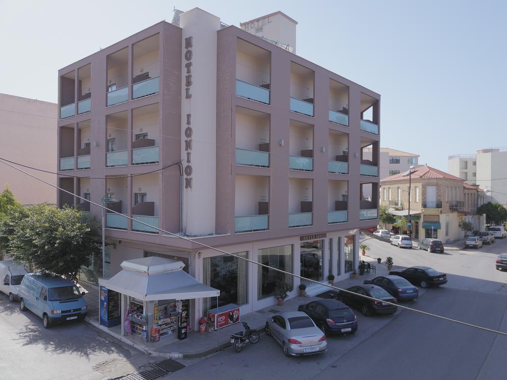 Ionion Hotel Kyparissia Exteriör bild